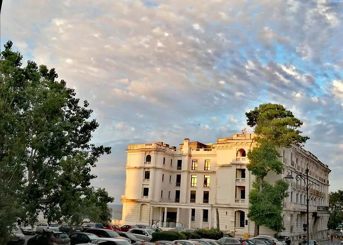 アパート La Eluta Cazino *